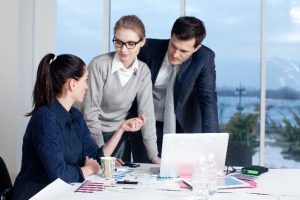 チーフパーサー経験者が語るモチベーションを高めるチームワークのつくり方